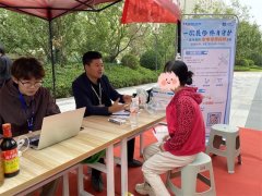 西餐边柜的轨道插座一曲没电无法利用